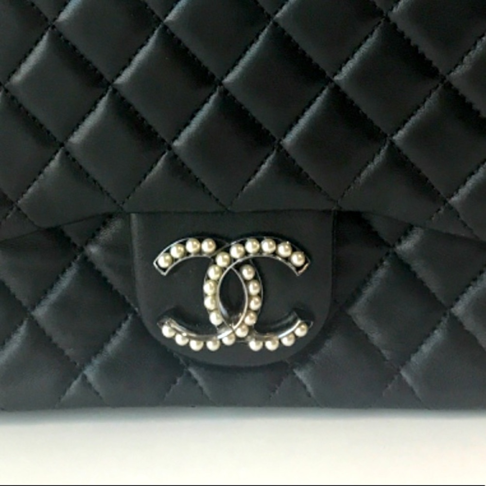 🎉HOST PICK🎉 ICONIC. CHANEL WESTMINSTER FLAP BAG.